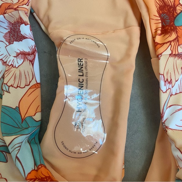 NEW Cupshe Romantic Flower Twist-Front Bralette and Hipster Bikini orange small - Picture 7 of 12